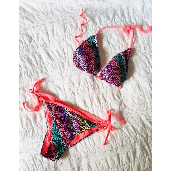 F21 Multi-colour leopard print bikini - Picture 2 of 2